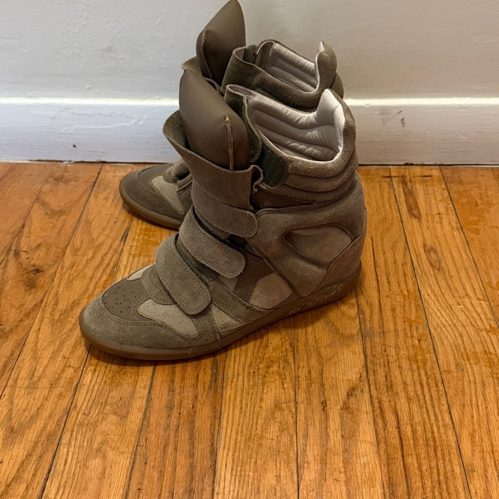 Isabel Marant Brown High-Top Sneakers - Picture 4 of 5